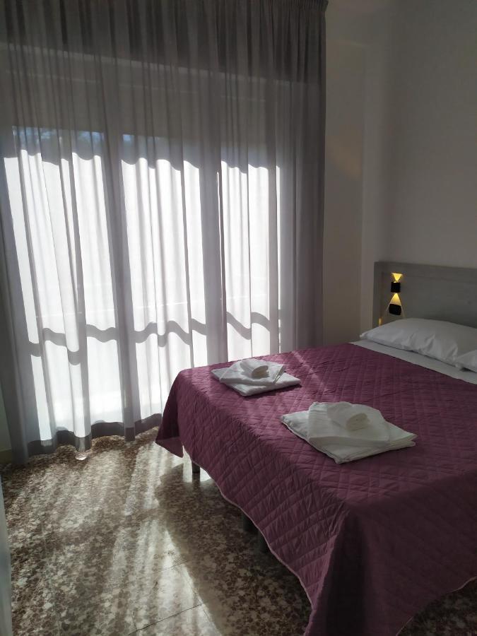 Hotel Madonna Del Pino Червія Екстер'єр фото