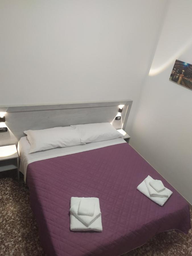 Hotel Madonna Del Pino Червія Екстер'єр фото